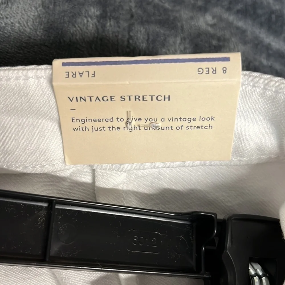 UNIVERSAL thread, women’s high rise, flare, white denim jeans - Picture 5 of 5